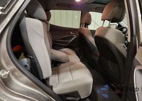 2015 Hyundai Santa Fe Sport z USA, uszkodzony, nr VIN 5XYZT3LB7FG252876